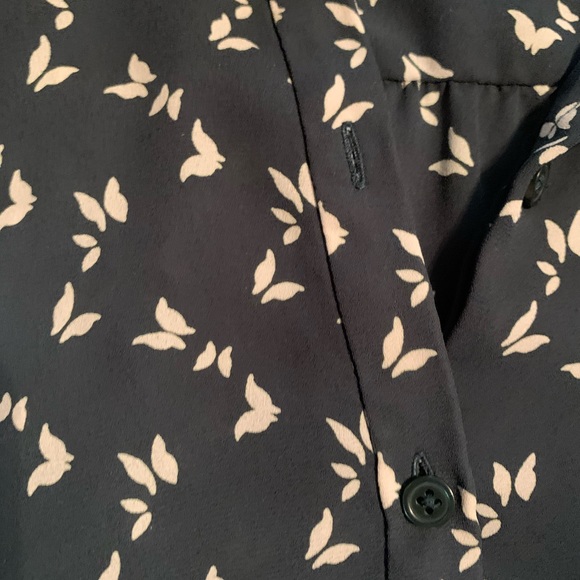 Button down top - Picture 3 of 3